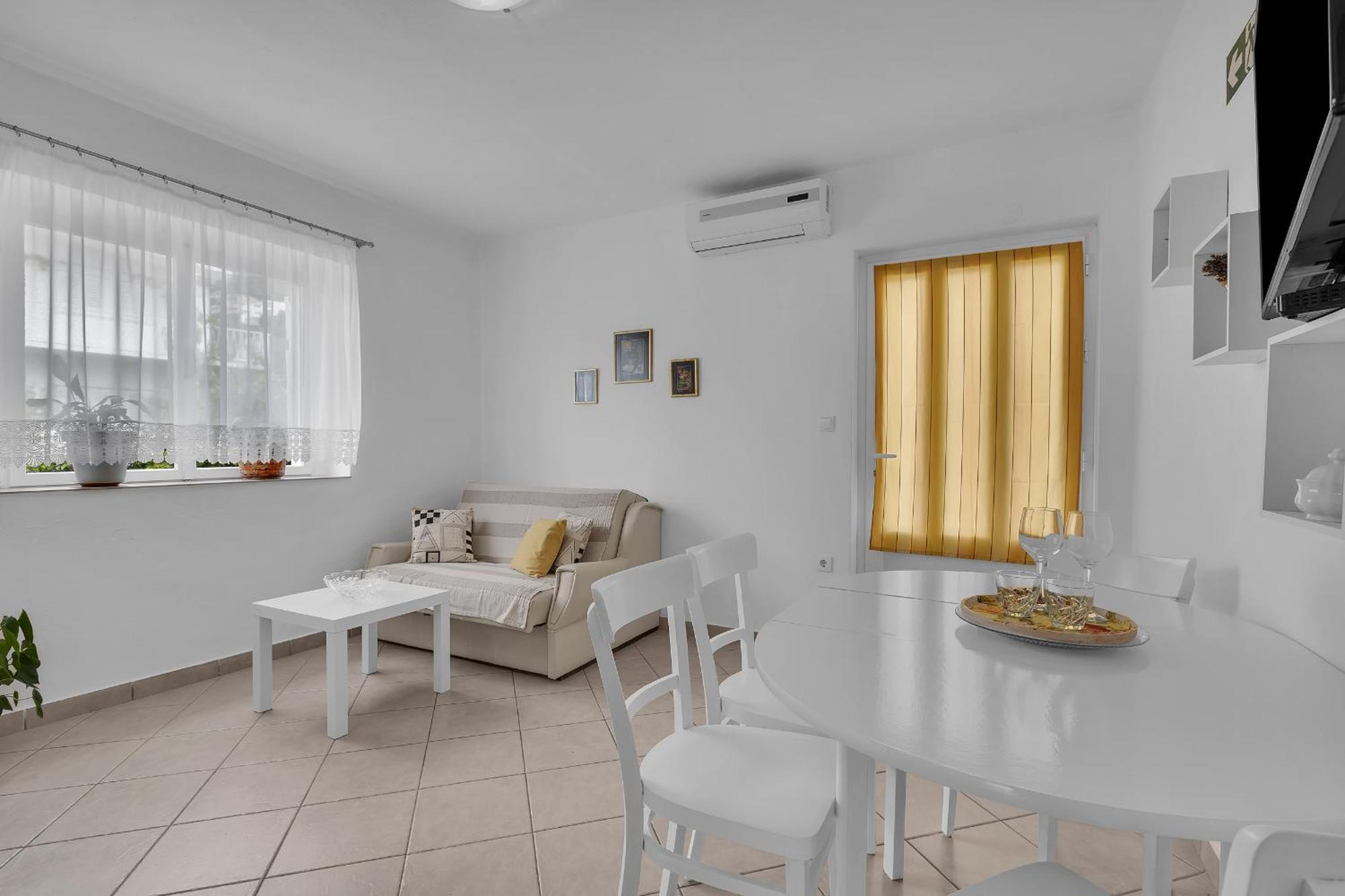 מאקרסקה Apartment And Rooms Mila מראה חיצוני תמונה